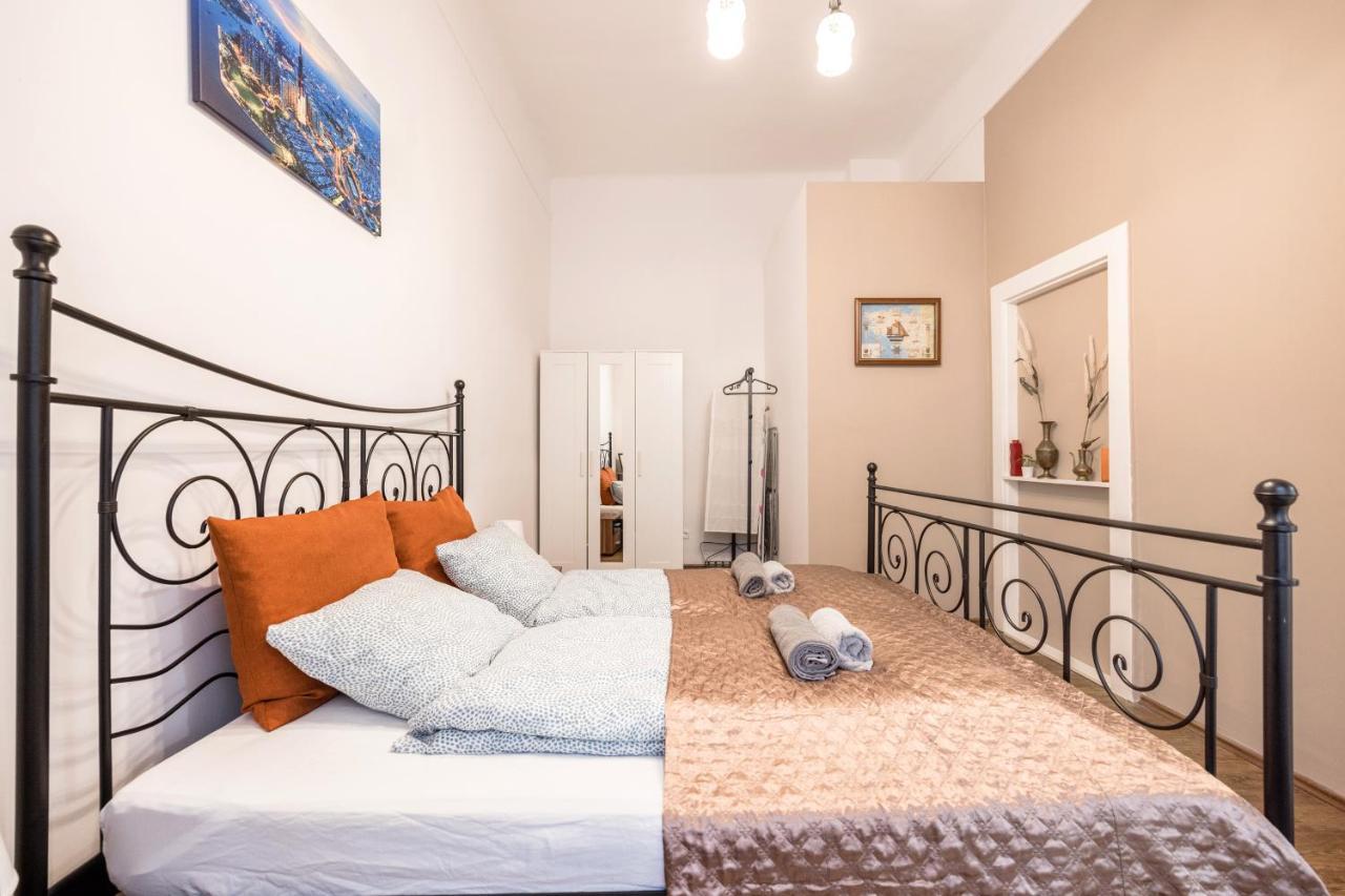 Downtown Tranquility Apartman Budapest Kültér fotó